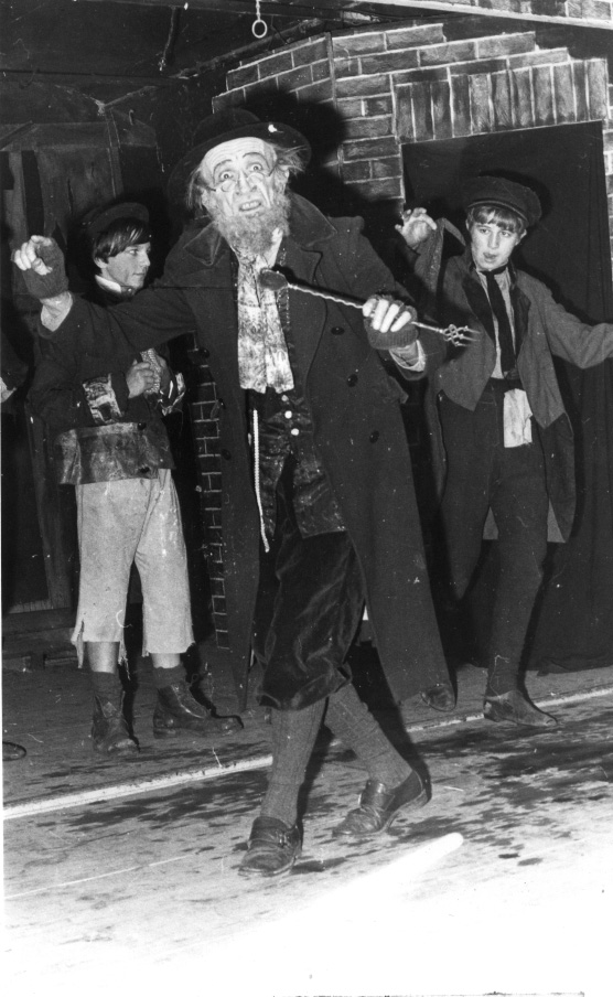 Roy Broadbent as Fagin in Oliver